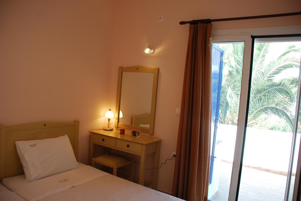 Fyri Ammos Residences Agia Pelagia  Room photo